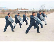烟台福山区保安服务公司各中队盾牌术训练